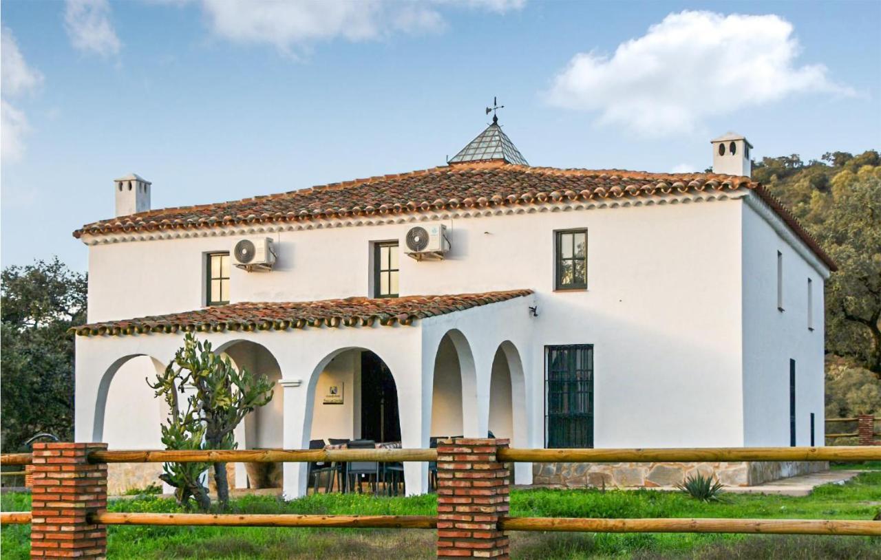 Beautiful Home In La Nava With Kitchen Exterior photo